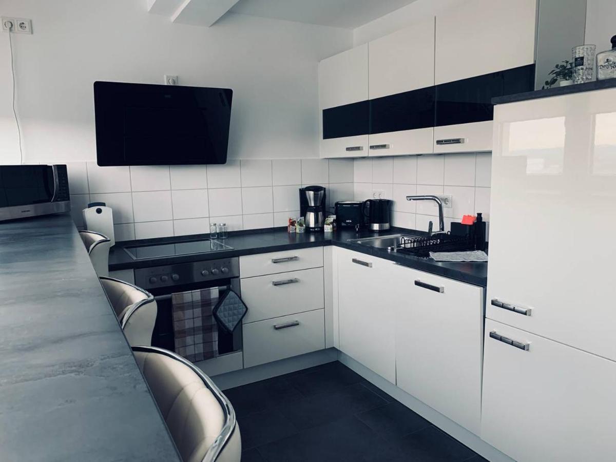 Apartment Mit Penthouse Charakter In เดรสเดน ภายนอก รูปภาพ