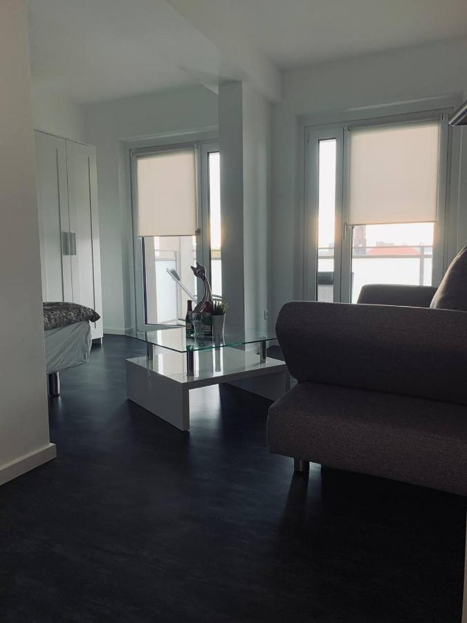 Apartment Mit Penthouse Charakter In เดรสเดน ภายนอก รูปภาพ