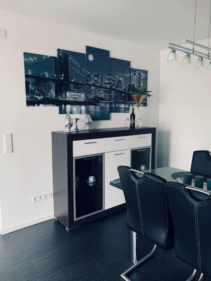 Apartment Mit Penthouse Charakter In เดรสเดน ภายนอก รูปภาพ