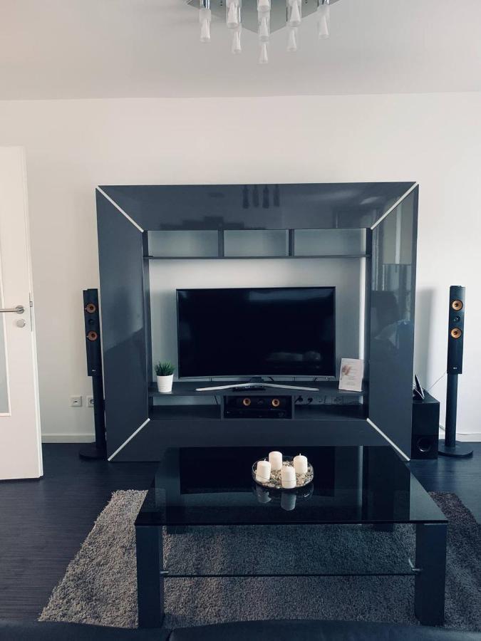 Apartment Mit Penthouse Charakter In เดรสเดน ภายนอก รูปภาพ