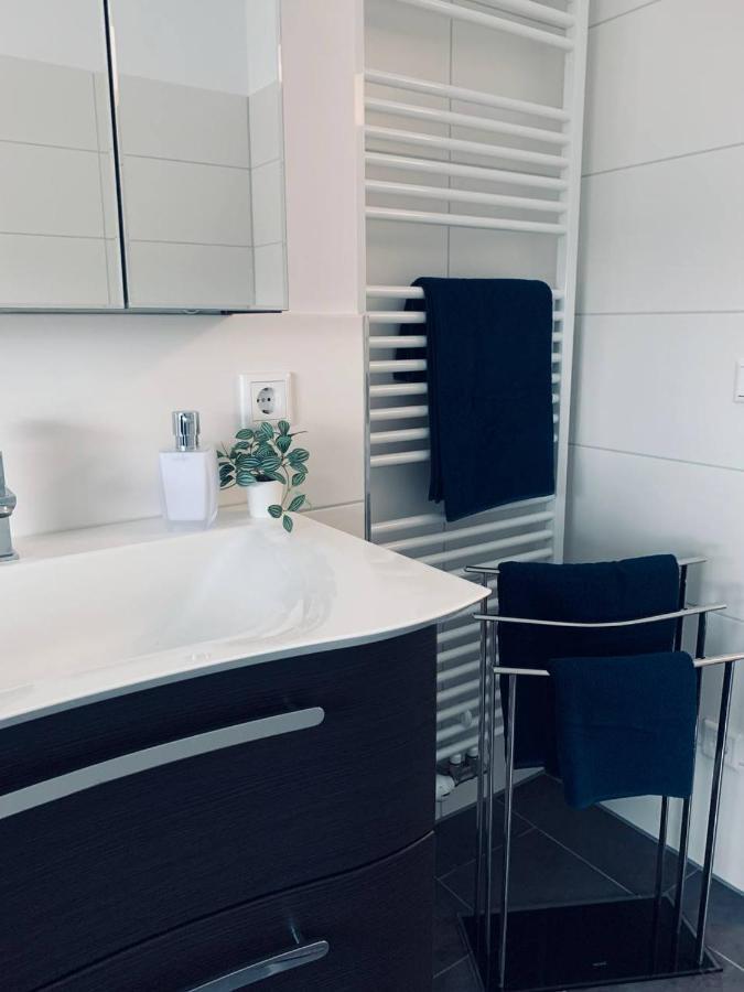Apartment Mit Penthouse Charakter In เดรสเดน ภายนอก รูปภาพ