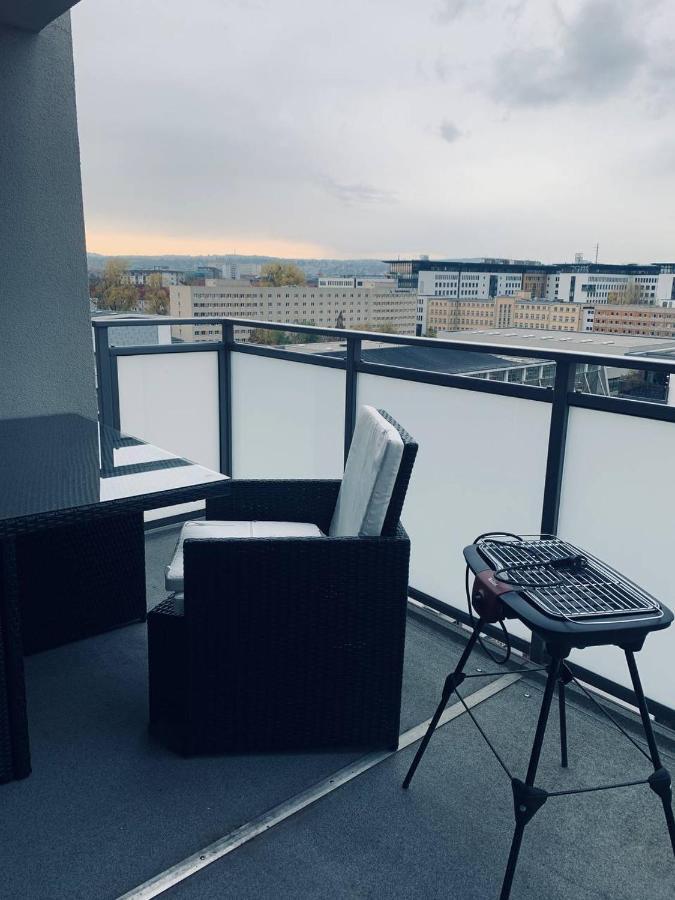 Apartment Mit Penthouse Charakter In เดรสเดน ภายนอก รูปภาพ