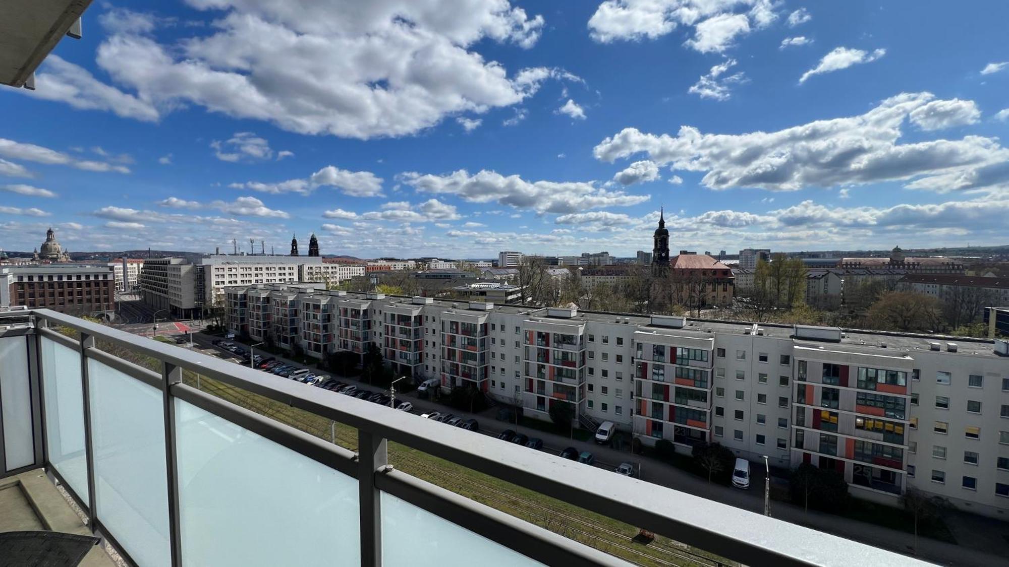 Apartment Mit Penthouse Charakter In เดรสเดน ภายนอก รูปภาพ